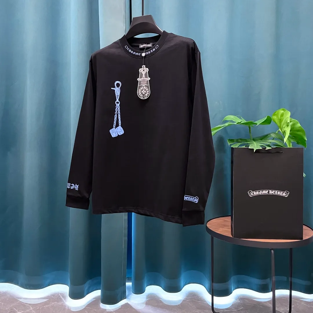 🅿️230 (heavy high version) CH➡️Cro Heart Sanskrit printed contrasting logo long-sleeved T-shirt, high weight, impeccable details, highly classy and luxurious, casual and loose-shouldered cut. Size：S-XL